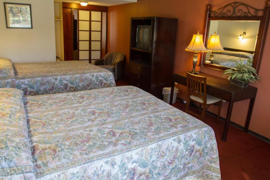 Niagara Falls Motor Lodge Room photo